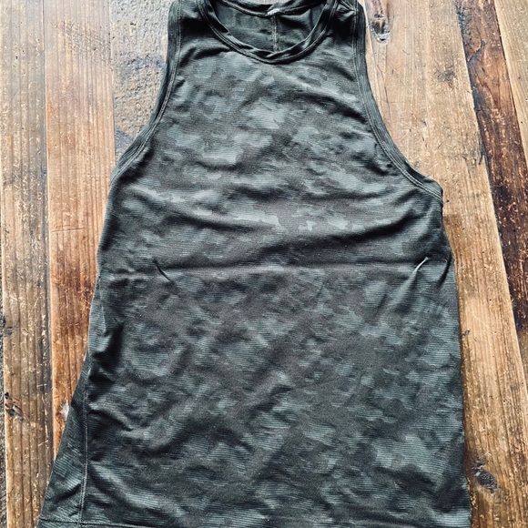 Lululemon Tie Workout Top - Picture 2 of 3